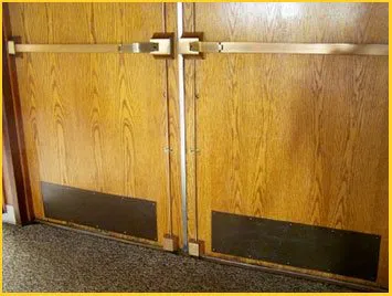 Miami Neighborhood Locksmith Miami, FL 305-744-5300 - panic-bar-fresh-installation